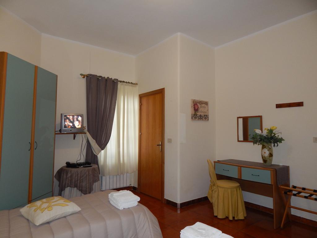 Hotel Il Platano Ottana Quarto foto